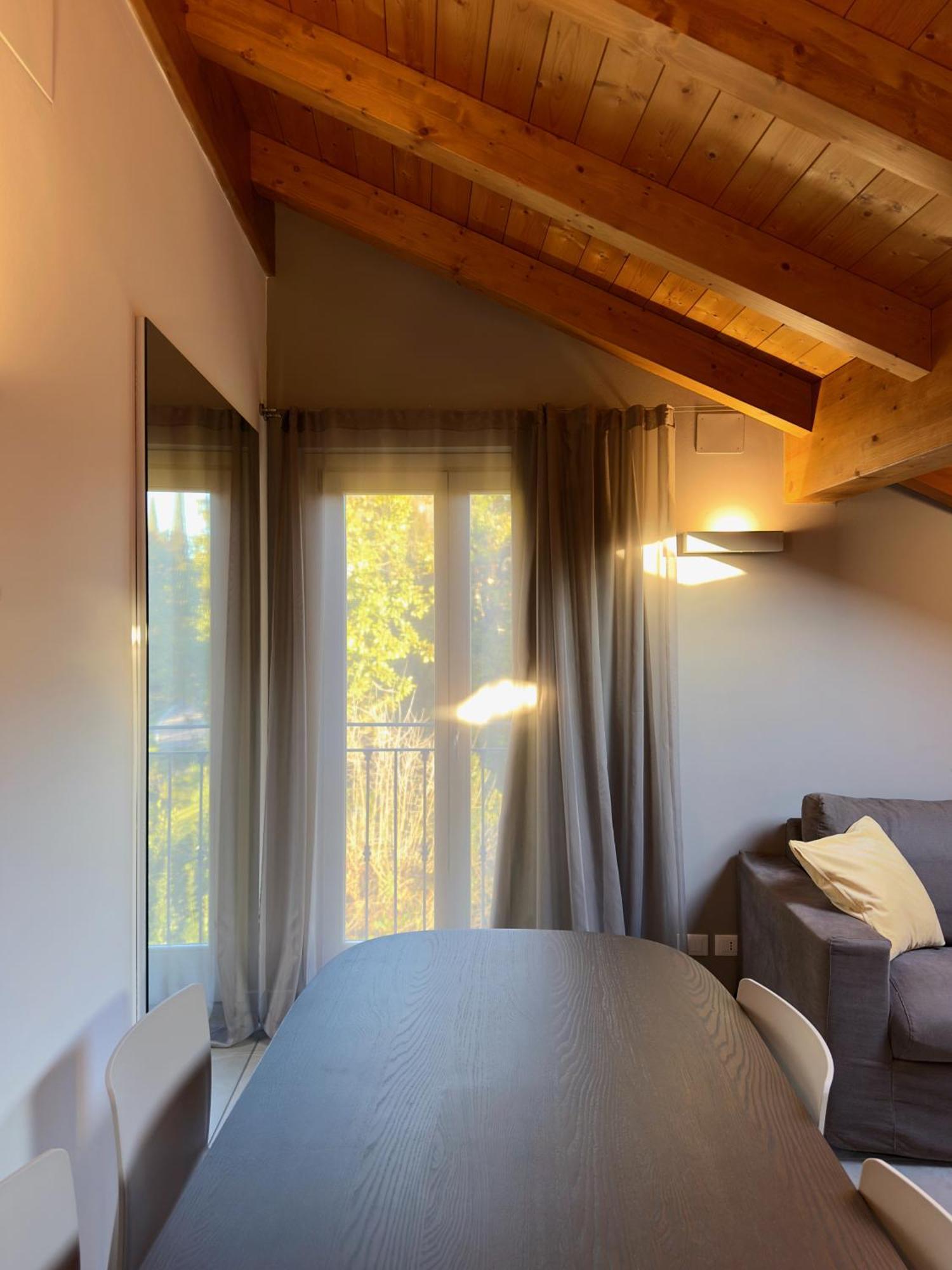 Residence Matilde Oliveto Lario Екстериор снимка
